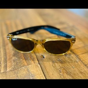 Ray-Ban Sunglasses Polarized New Wayfarer Honey